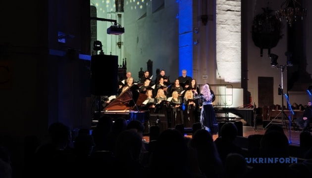 На благодійному концерті в Ризі зібрали кошти на подарунки українським дітям