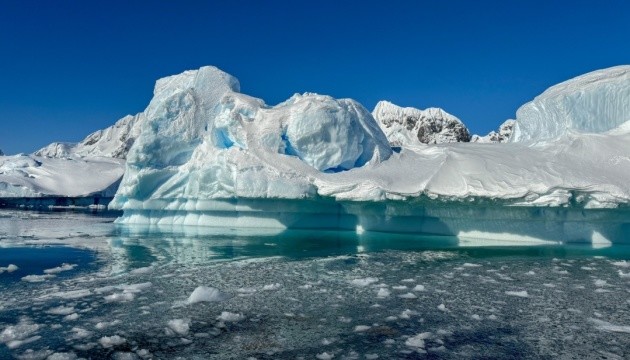 Українські вчені зафіксували температурну аномалію в Антарктиці
