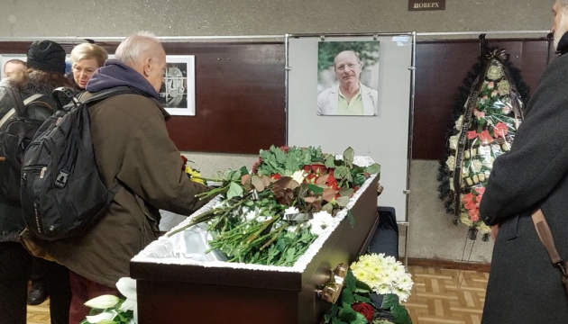 У Києві попрощалися з кінорежисером В’ячеславом Криштофовичем