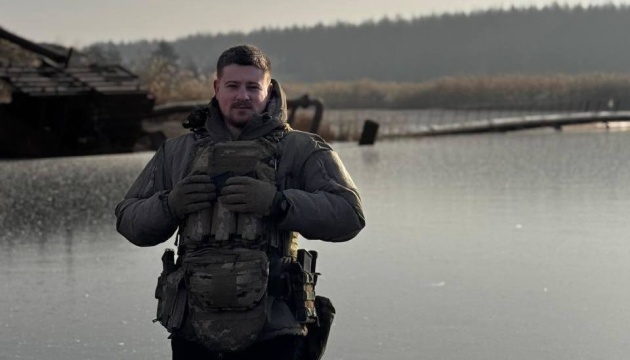 Памʼяті старшого лейтенанта Андрія Кухаревича (позивний «Ударнік»)