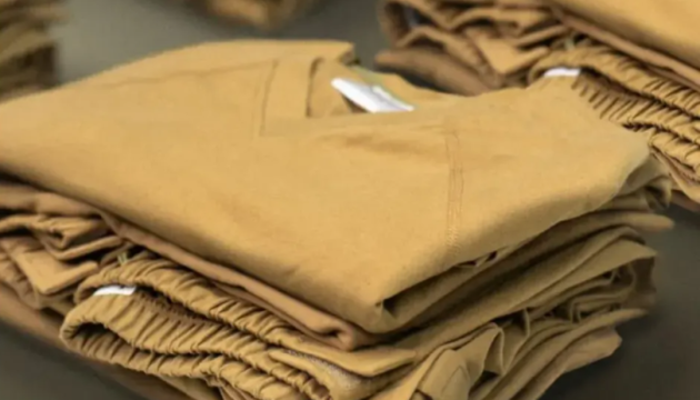 Міноборони закупило понад 600 тисяч одиниць адаптивного одягу для поранених
