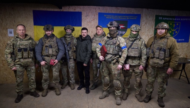 Зачистка Куп’янська| Теракт у Києві: виконавці затримані| ГУР підбили Ан-26| День Сухопутних військ