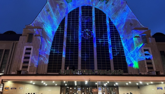 На Центральному залізничному вокзалі в Києві з’явиться світлова інсталяція - Укрзалізниця