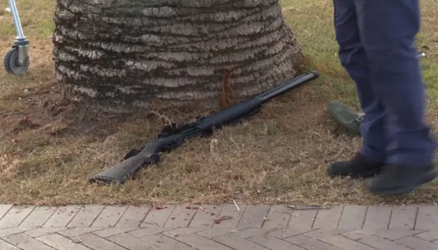 Теракт у Сіднеї: ЗМІ назвали ім'я чоловіка, який роззброїв нападника