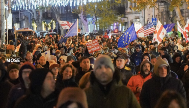 У Тбілісі люди вимагали міжнародного розслідування дій силовиків під час розгонів мітингів