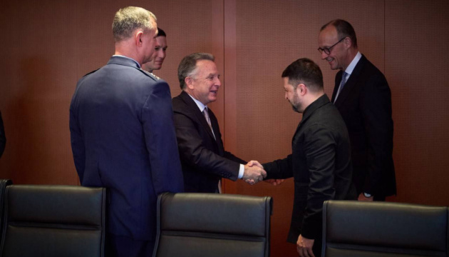 Selenskyj und US-Vertreter beginnen Treffen in Berlin