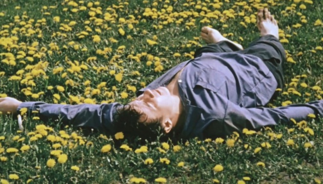 У Києві покажуть фільм Олександра Ігнатуші «Цвітіння кульбаби»