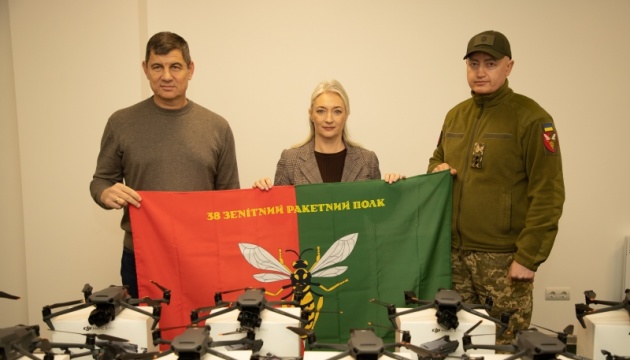 Вінниччина передала бійцям зенітного ракетного полку безпілотники на понад ₴1,44 мільйона