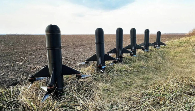 Міноборони передає до війська майже 950 дронів-перехоплювачів на добу