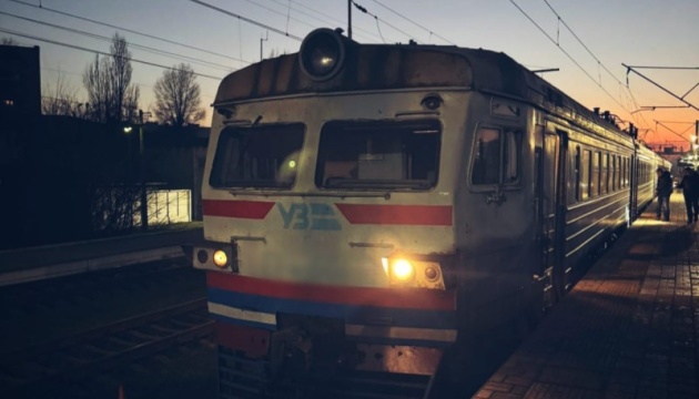Під Києвом поїзд збив на смерть 17-річного хлопця