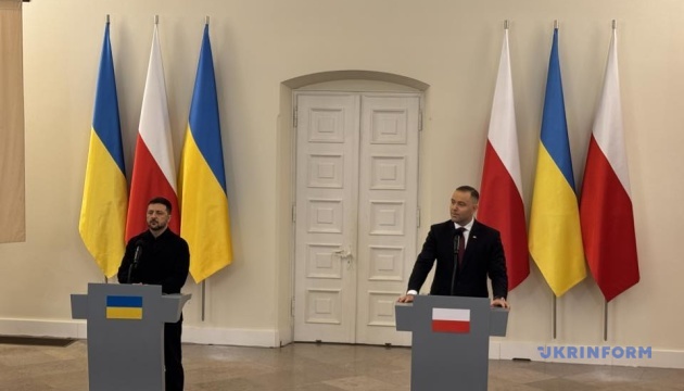 Зеленський у Варшаві: Сподіваюся, що цей візит відкриє нову сторінку у відносинах з Польщею