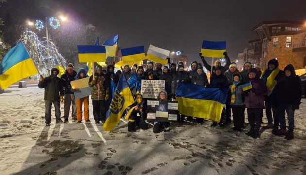 У США українські санкарі та активісти взяли участь у ході за мир