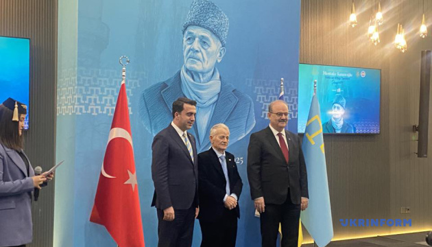 В Анкарі презентували книгу про життя та здобутки Мустафи Джемілєва