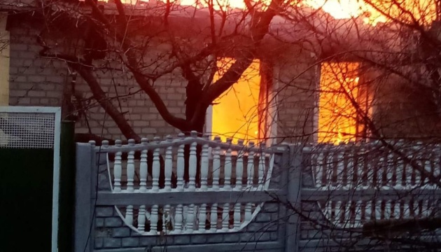 Guerre en Ukraine : un civil tué et quatre autres blessés dans des bombardements russes sur la région de Donetsk 