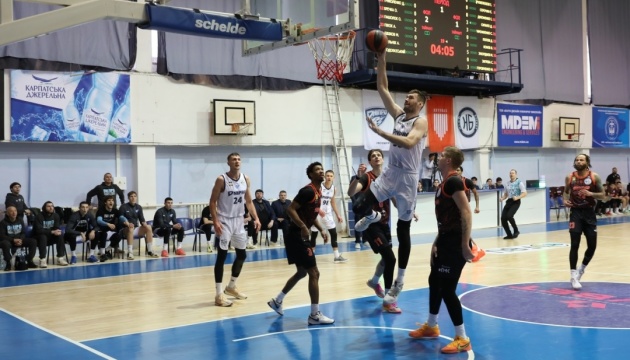 Суперліга: «Кривбас» програв «Дніпру», «Рівне» - «Київ-Баскету»