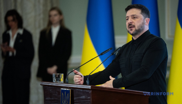 Зеленський: Виробники не встигають виготовляти достатню кількість дронів-перехоплювачів