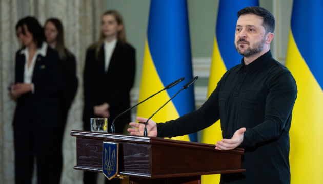  Зеленський закликав бути пильними на Різдво через загрозу обстрілів