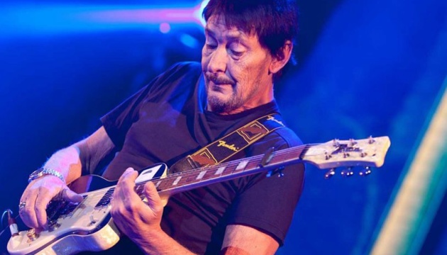 Помер автор хіта «Driving Home for Christmas», співак Кріс Рі