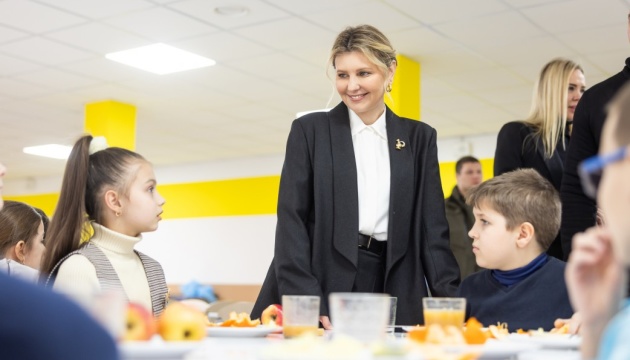 Безкоштовним гарячим харчуванням цьогоріч були забезпечені понад 2 мільйони дітей - Зеленська