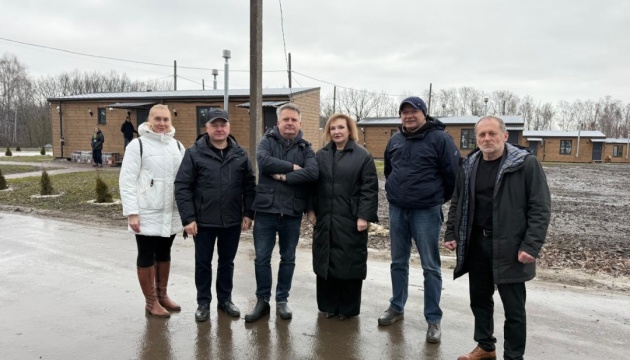 На Сумщині відкрили модульне містечко для переселенців