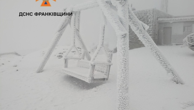 На горі Піп Іван температура опустилася до -13⁰