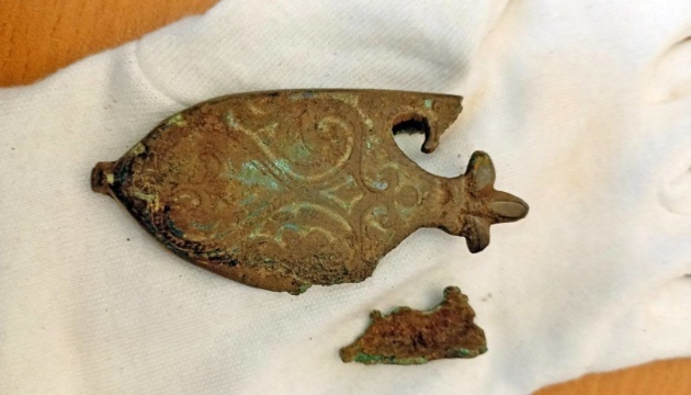 Le Musée national d'histoire reçoit une épée ancienne découverte dans la région de Jytomyr