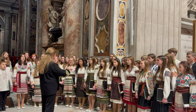 Хорова капела «Зоринка» з Тернополя заспівала у сенаті Італії та на «Радіо Ватикан»