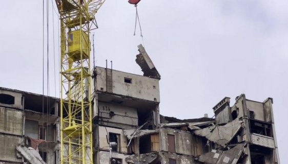 У Харкові демонтують ще три будинки, зруйновані російськими обстрілами