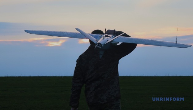 Робота екіпажу розвідувального БПЛА «Лелека» зі 129-ї ОМБр на Харківському напрямку / Фото: В'ячеслав Мадієвський, Укрінформ