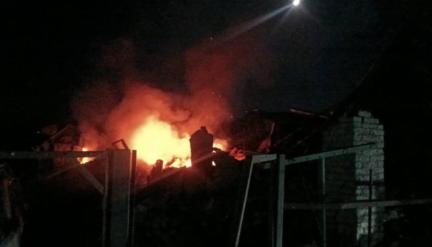 Росіяни вночі атакували Дніпропетровщину з артилерії та дронами, є поранені