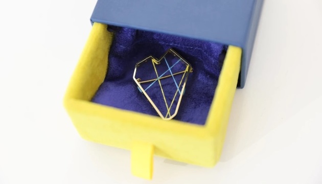 Трьох волонтерів зі Львівщини нагородили президентськими відзнаками «Золоте серце»