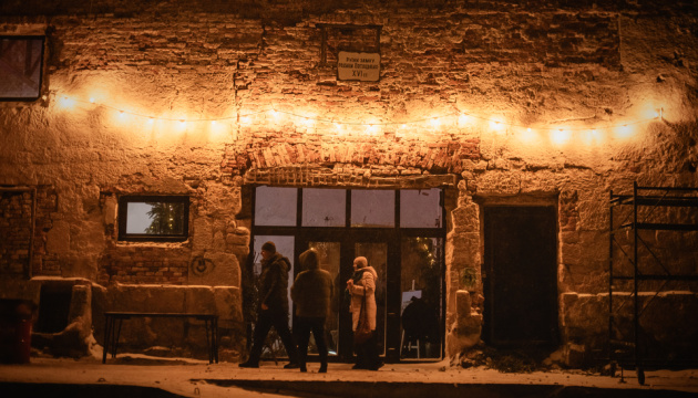 У Козовій на Тернопільщині руїни замку XVI століття перетворили на культурний центр 