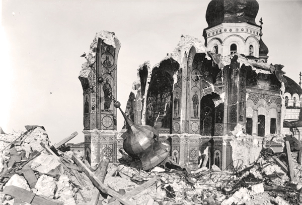 Руїни Успенського собору лаври