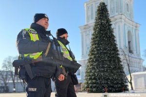 Новорічна ніч у Києві пройшла без правопорушень, інформація про запуск салюту не підтвердилася - поліція