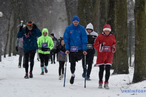 У Вінниці новорічний забіг зібрав 350 учасників