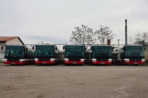 До Одеси прибули 25 автобусів, які тимчасово замінять електротранспорт