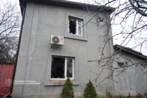 У Запоріжжі російський дрон вдарив по будинках, є пошкодження