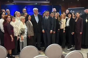 Міністр закордонних справ Андрій Сибіга зустрівся з українською громадою Кіпру в Нікосії