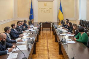 Тимчасова очільниця Мін'юсту зустрілась із помічником держсекретаря США Барнсом