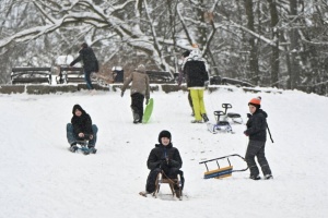 У Львові через негоду та безпекову ситуацію продовжили шкільні канікули