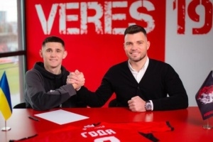 Футболіст молодіжної збірної України Годя подовжив контракт з «Вересом»