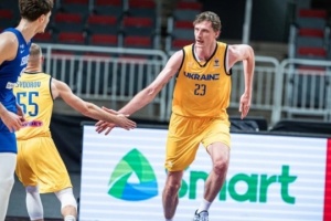 Баскетбол: Пустовий та Лень зіграли один проти одного в Іспанії