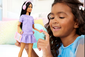 Компанія Mattel випустила ляльку Барбі з аутизмом