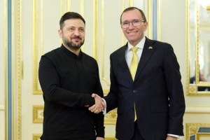 Зеленський обговорив із главою МЗС Норвегії перспективи спільного виробництва зброї