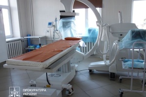 У Києві судитимуть хірурга, пацієнтка якого померла під час операції з імплантації сідниць