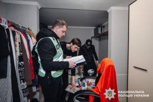 Китаєць зі спільниками незаконно ввіз в Україну чотирьох громадянок Таїланду - НПУ