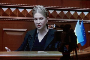 ティモシェンコ祖国党党首、国会での票の買収容疑を通知される