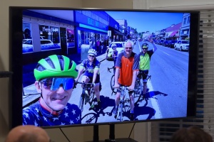 На велосипедах через США: родина дипломата Джорджа Кента зібрала кошти на допомогу Україні