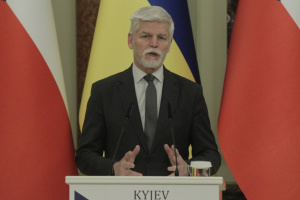 Україна готова до болісних поступок заради миру, тепер треба спільно тиснути на Росію - президент Чехії