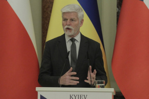 チェコ大統領、「弾薬イニシアティブ」での対ウクライナ弾薬供給量を維持できると予測